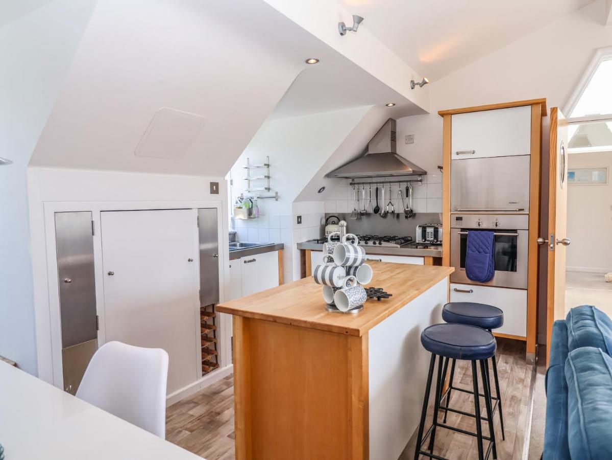 The Penthouse Apartment Lyme Regis Exterior foto